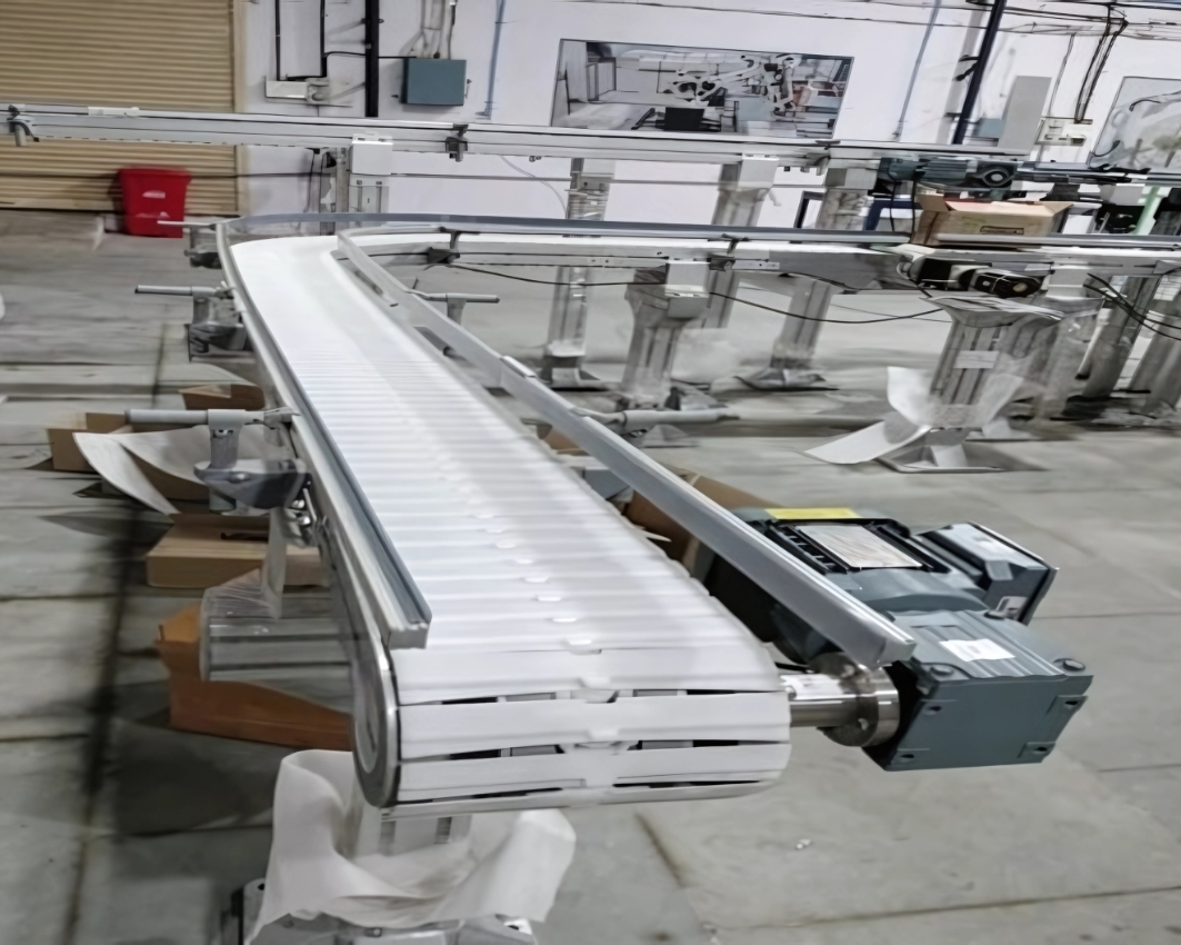 U-Type Conveyor Manufacturing in Pune Factory